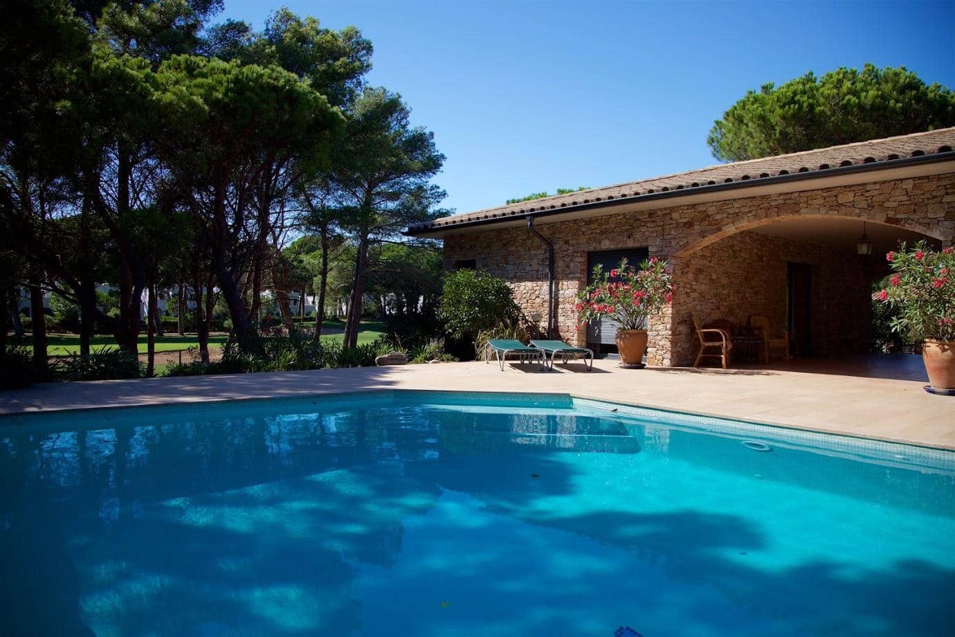 5 soveværelse Villa til salg i Pals med swimmingpool garage - € 1.700.000 (Ref: 8311571)