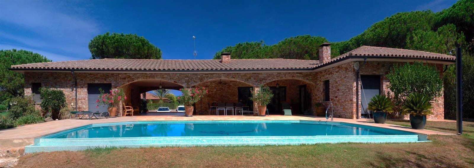 5 soveværelse Villa til salg i Pals med swimmingpool garage - € 1.700.000 (Ref: 8311571)