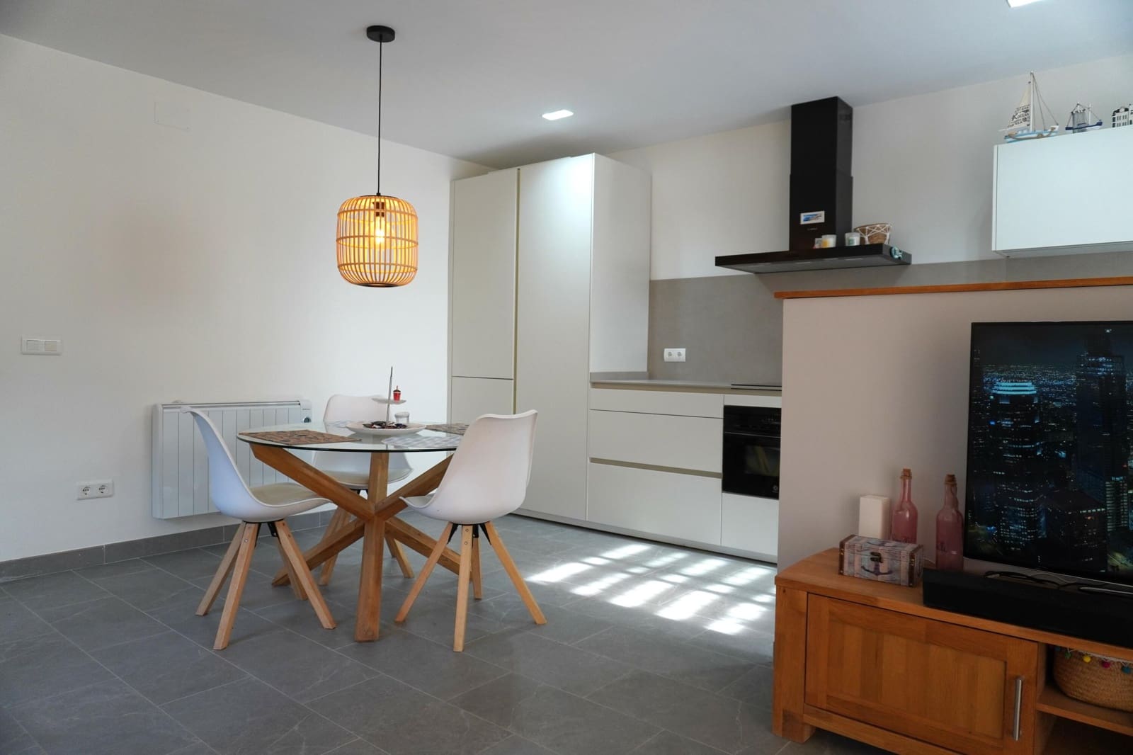 4 soveværelse Semi-Rækkehus til salg i L'Estartit med swimmingpool garage - € 375.000 (Ref: 8476466)