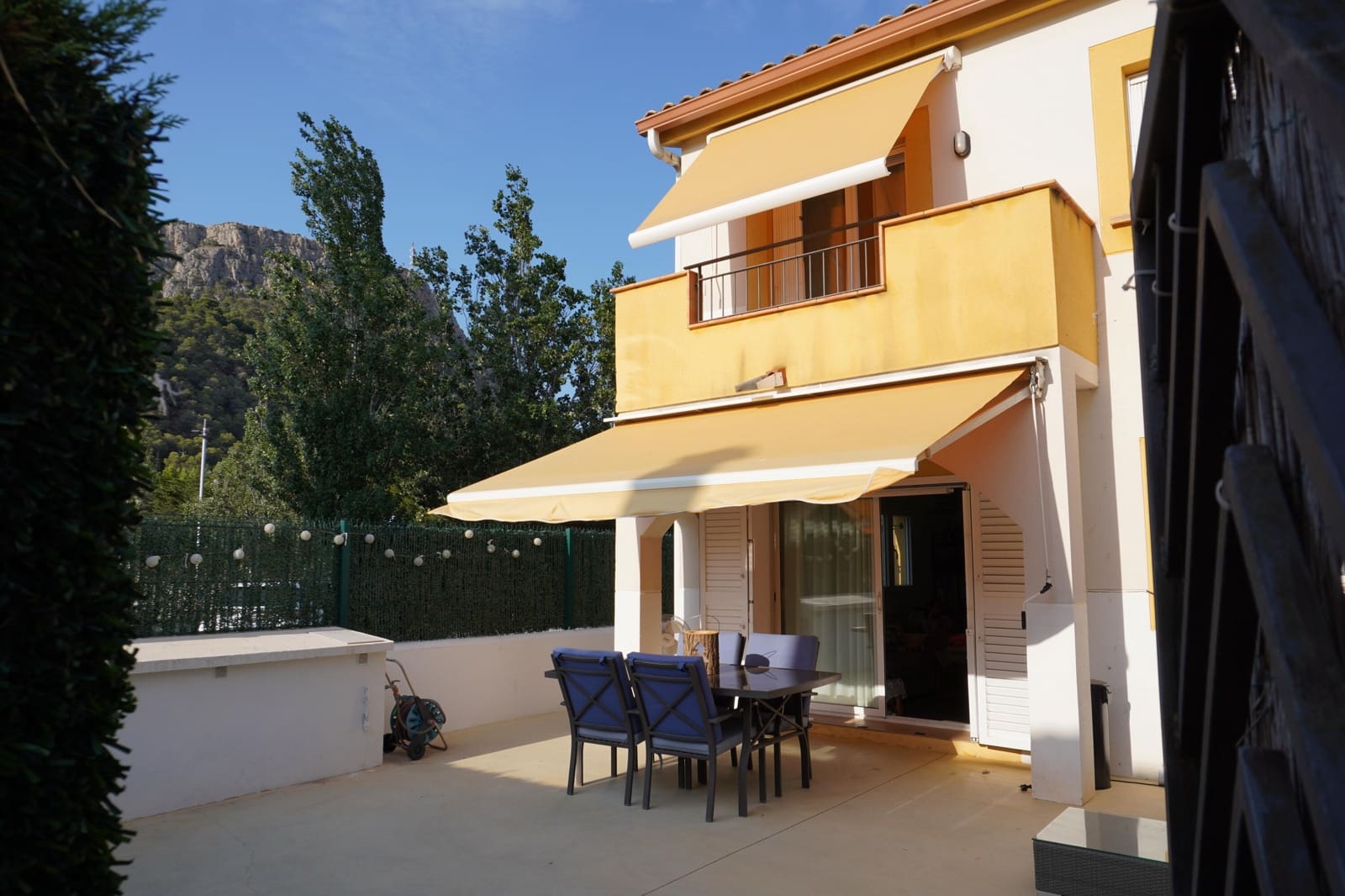 4 soveværelse Semi-Rækkehus til salg i L'Estartit med swimmingpool garage - € 375.000 (Ref: 8476466)