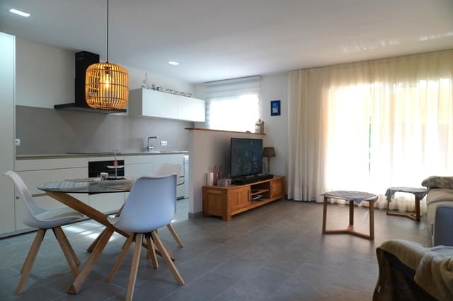 4 bedroom Semi-detached Villa for sale in L'Estartit, Torroella de Montgrí with pool garage - € 375,000 (Ref: 8476466)