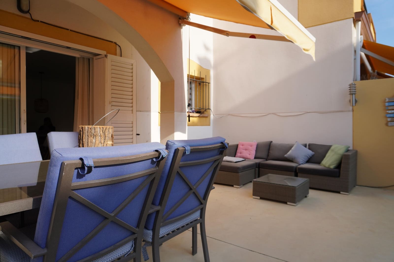 4 soveværelse Semi-Rækkehus til salg i L'Estartit med swimmingpool garage - € 375.000 (Ref: 8476466)