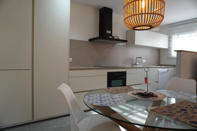 4 bedroom Semi-detached Villa for sale in L'Estartit, Torroella de Montgrí with pool garage - € 375,000 (Ref: 8476466)