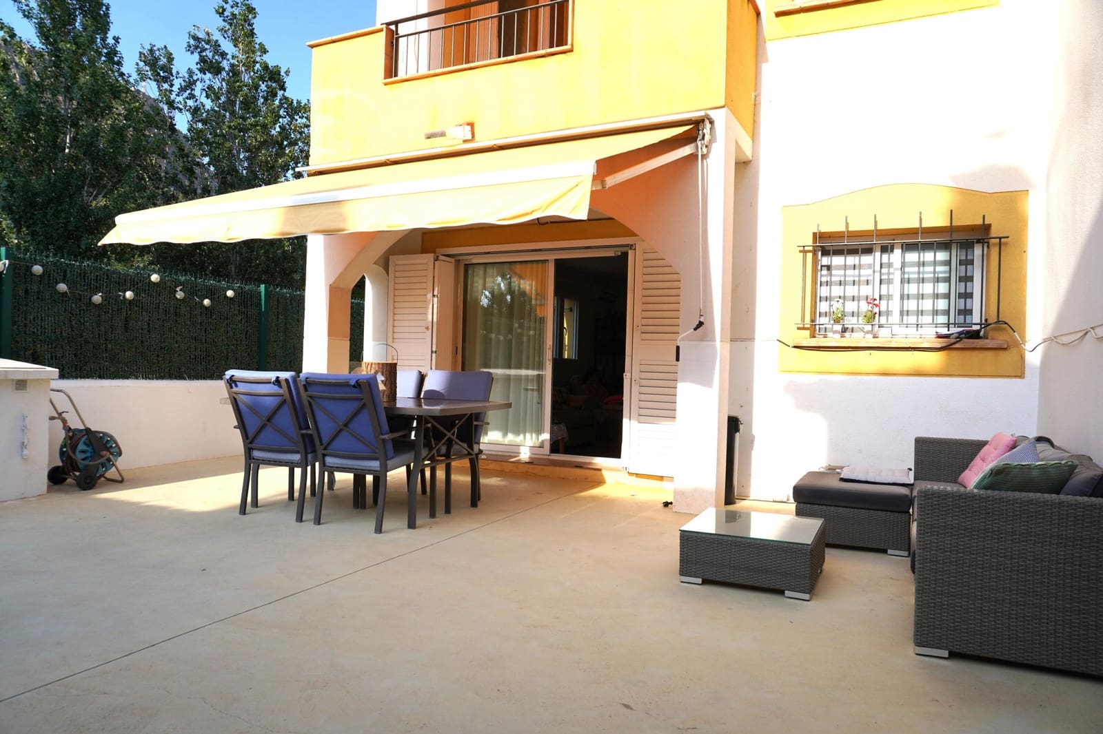 4 soveværelse Semi-Rækkehus til salg i L'Estartit med swimmingpool garage - € 375.000 (Ref: 8476466)