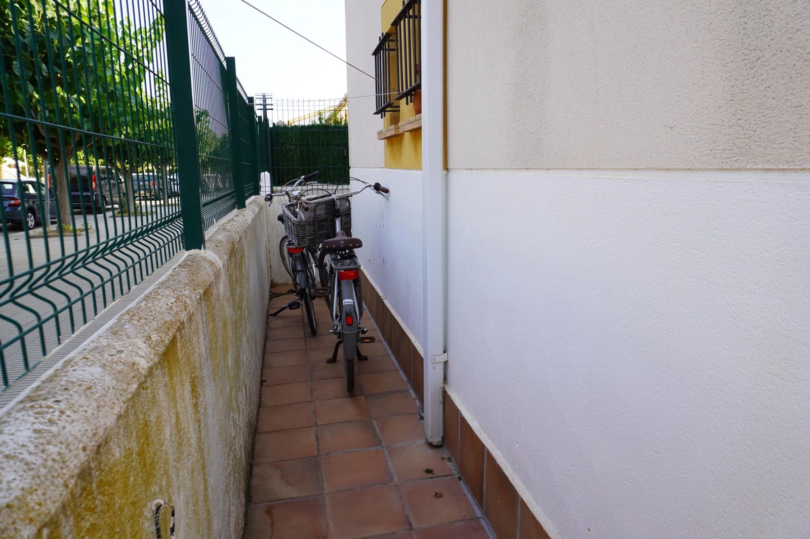 4 soveværelse Semi-Rækkehus til salg i L'Estartit med swimmingpool garage - € 375.000 (Ref: 8476466)