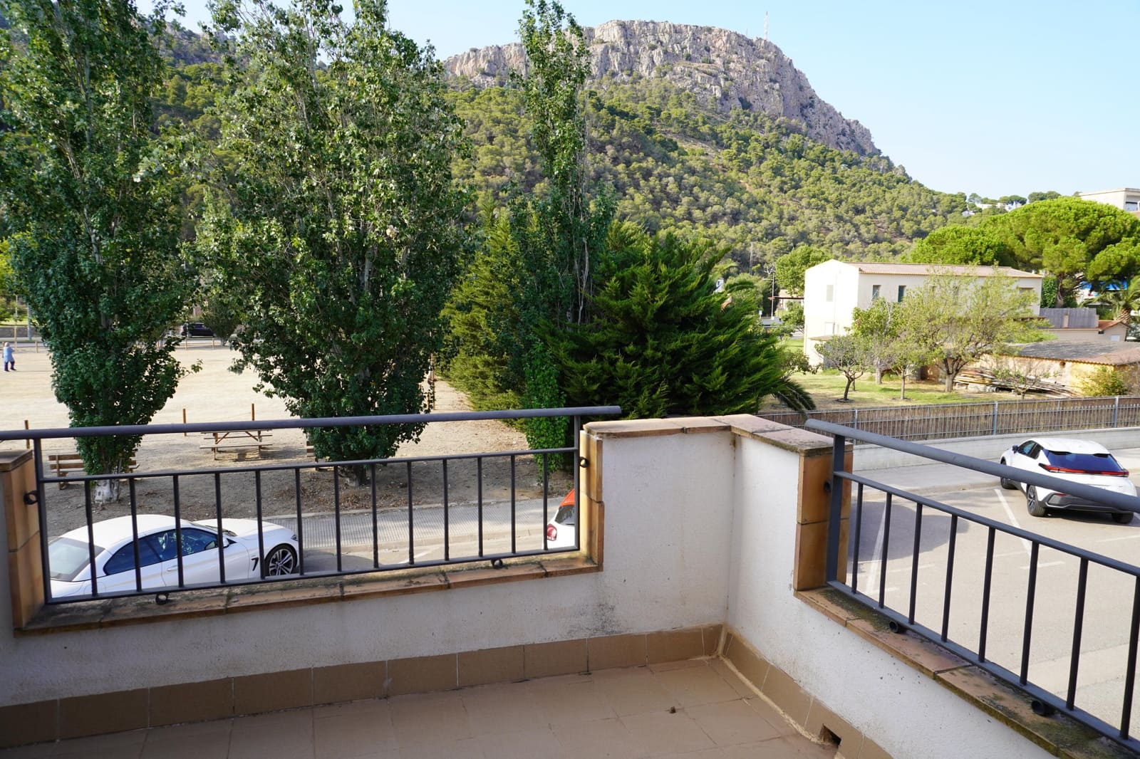 4 soveværelse Semi-Rækkehus til salg i L'Estartit med swimmingpool garage - € 375.000 (Ref: 8476466)