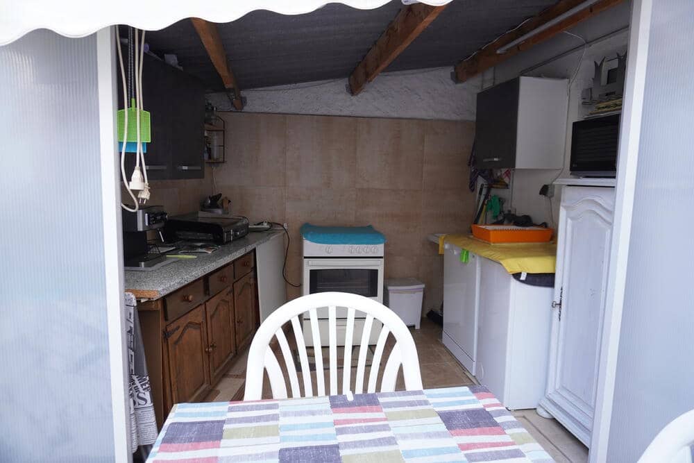 4 slaapkamer Halfvrijstaande villa te koop in L'Estartit met garage - € 260.000 (Ref: 8572991)