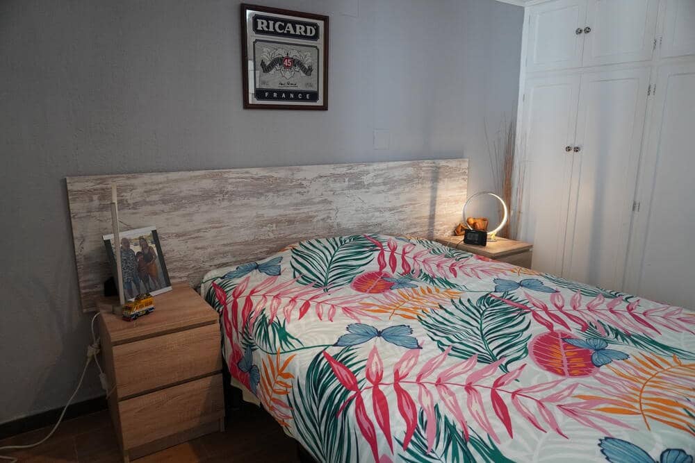 4 slaapkamer Halfvrijstaande villa te koop in L'Estartit met garage - € 260.000 (Ref: 8572991)