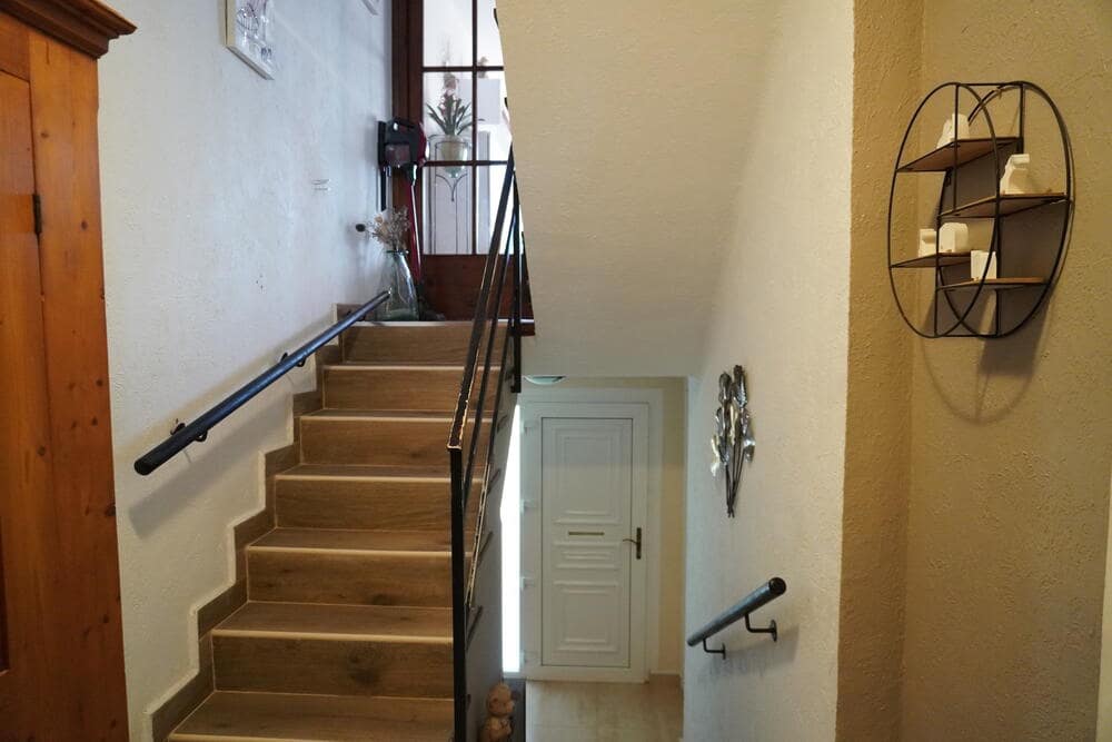 4 slaapkamer Halfvrijstaande villa te koop in L'Estartit met garage - € 260.000 (Ref: 8572991)