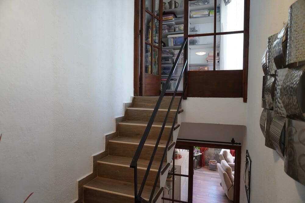 4 slaapkamer Halfvrijstaande villa te koop in L'Estartit met garage - € 260.000 (Ref: 8572991)