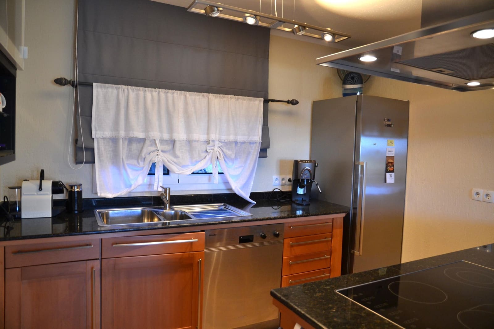 2 soveværelse Semi-Rækkehus til salg i L'Estartit med garage - € 295.000 (Ref: 8639818)