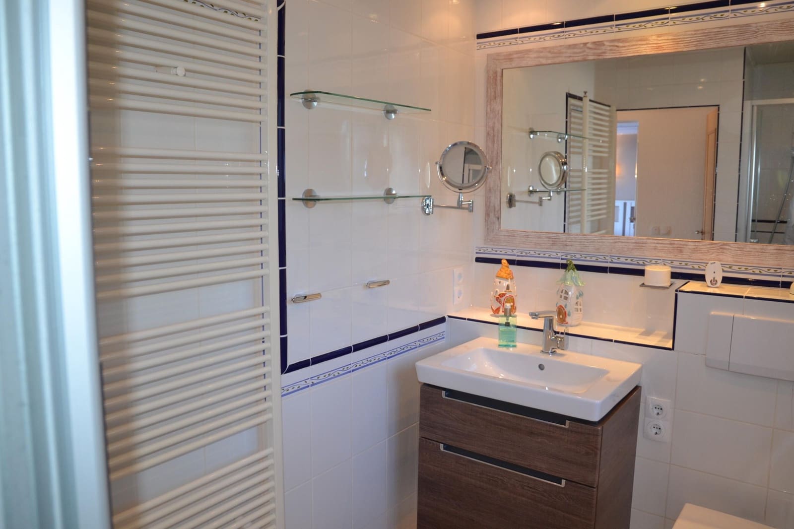 2 soveværelse Semi-Rækkehus til salg i L'Estartit med garage - € 295.000 (Ref: 8639818)