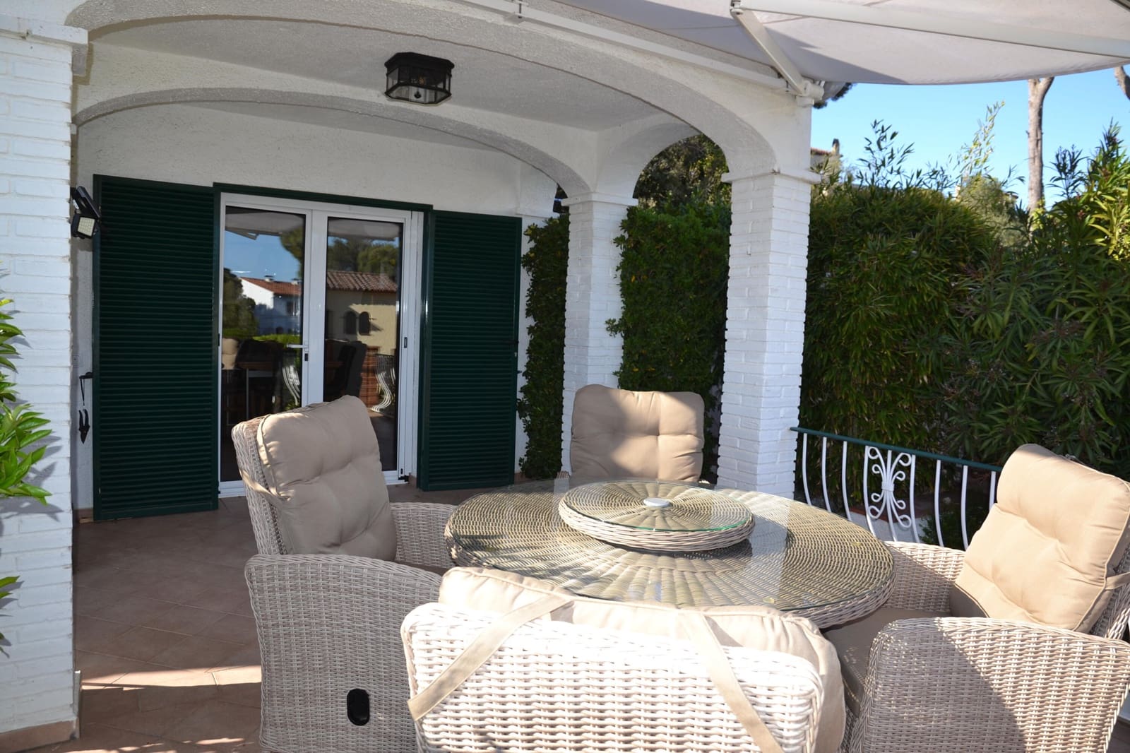 2 soveværelse Semi-Rækkehus til salg i L'Estartit med garage - € 295.000 (Ref: 8639818)