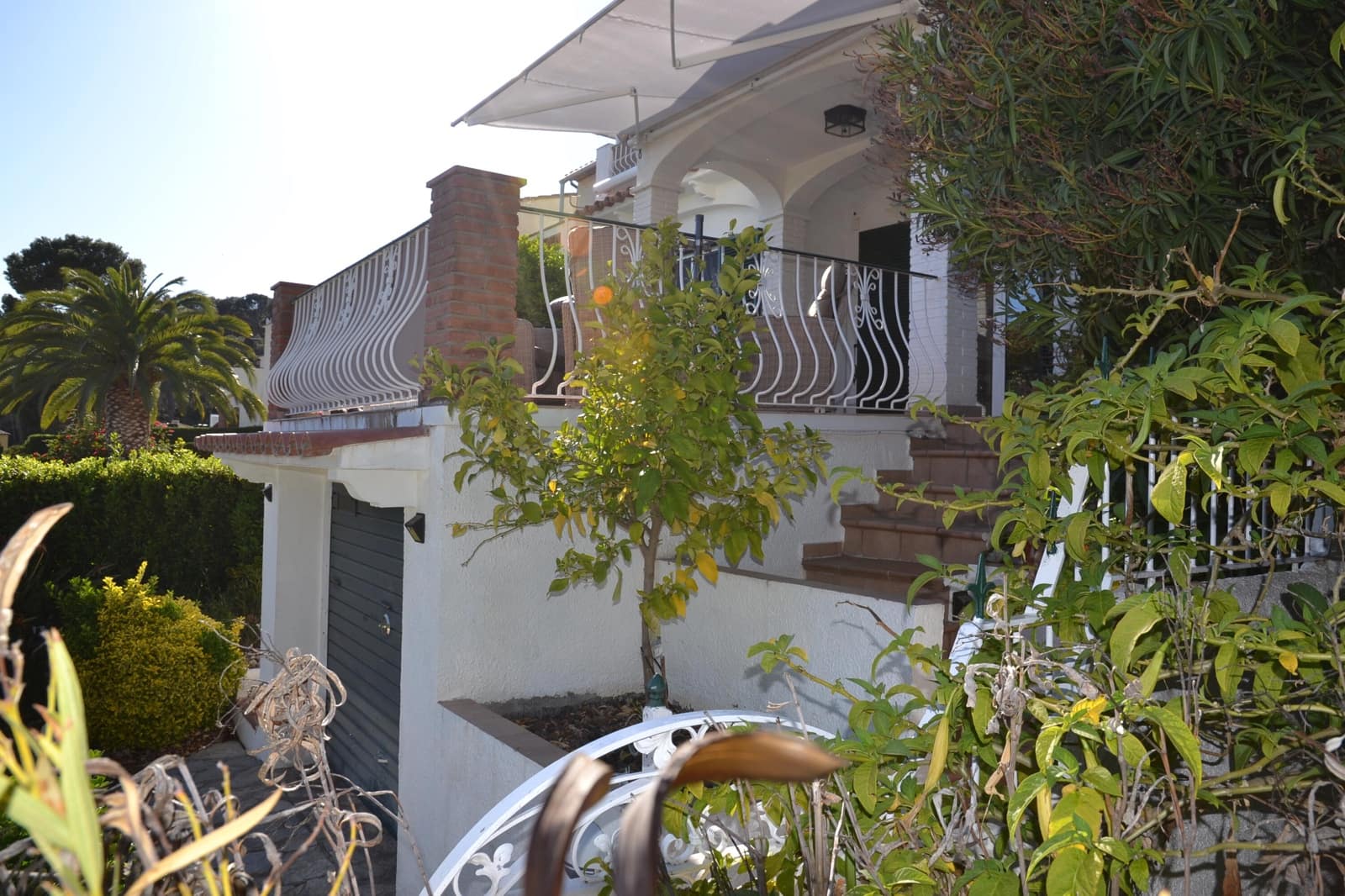 2 soveværelse Semi-Rækkehus til salg i L'Estartit med garage - € 295.000 (Ref: 8639818)