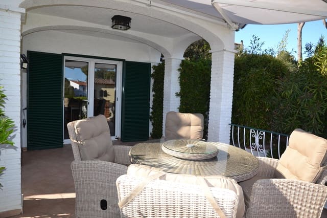 2 bedroom Semi-detached Villa for sale in L'Estartit, Torroella de Montgrí with garage - € 295,000 (Ref: 8639818)