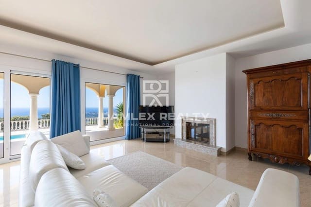 6 bedroom Villa for sale in Platja d'Aro, Castell-Platja d'Aro with pool - € 2,650,000 (Ref: 3758206)