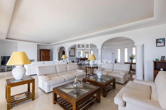 6 bedroom Villa for sale in Platja d'Aro, Castell-Platja d'Aro with pool - € 2,650,000 (Ref: 3758206)