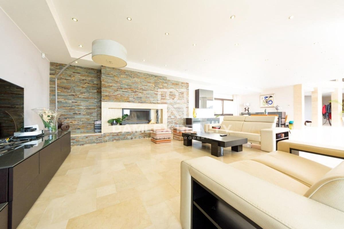 5 slaapkamer Villa te koop in Platja d'Aro met zwembad - € 2.100.000 (Ref: 3758208)