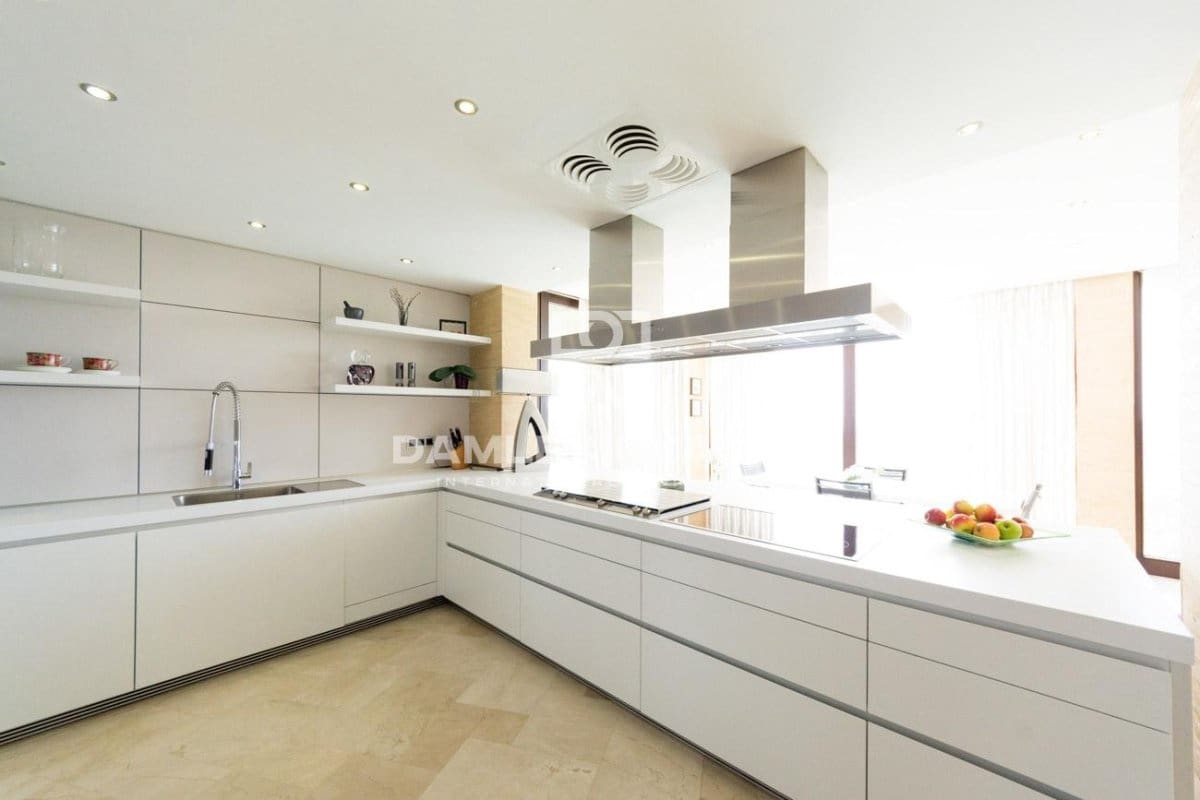 5 slaapkamer Villa te koop in Platja d'Aro met zwembad - € 2.100.000 (Ref: 3758208)