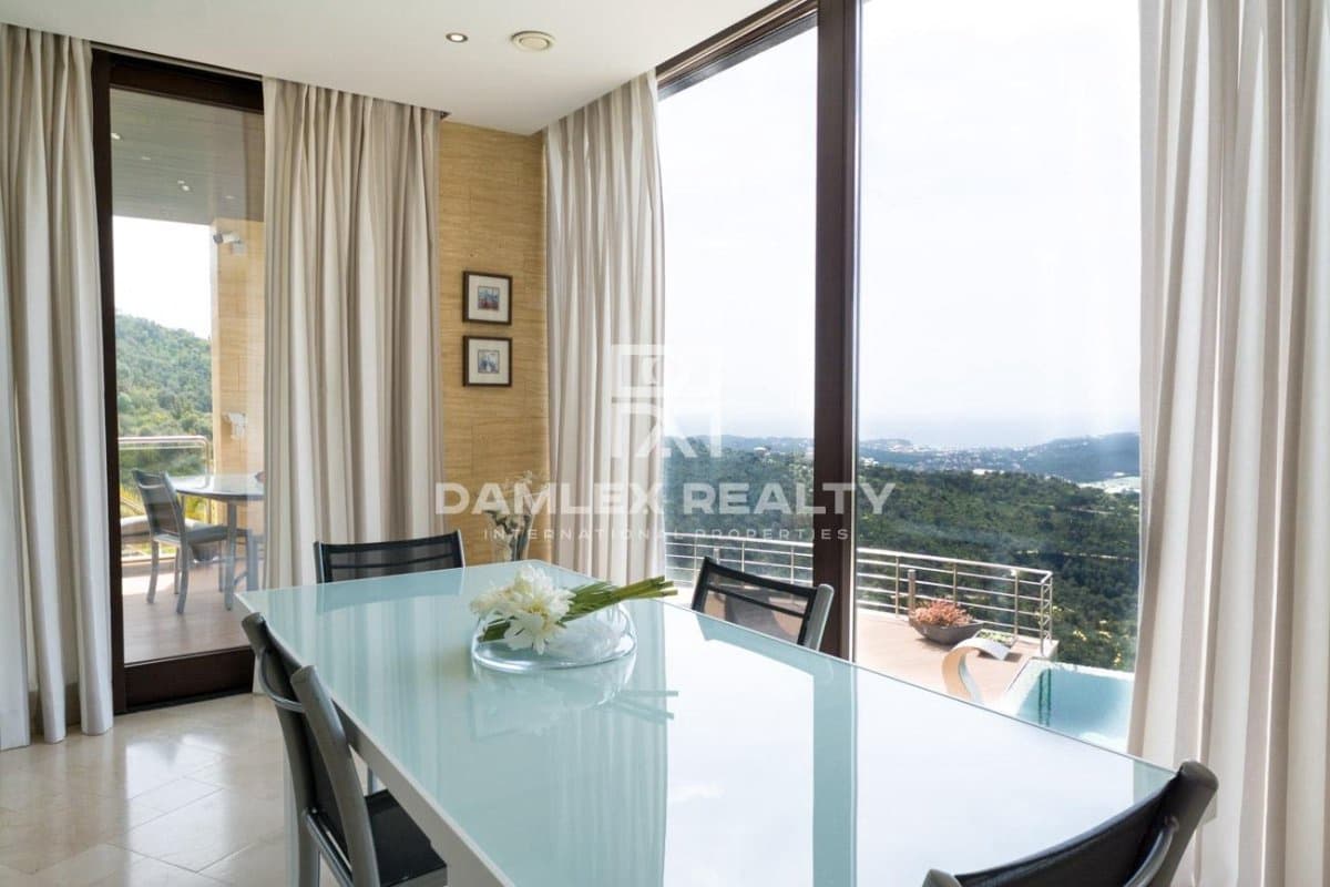 5 slaapkamer Villa te koop in Platja d'Aro met zwembad - € 2.100.000 (Ref: 3758208)