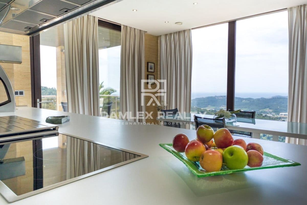 5 slaapkamer Villa te koop in Platja d'Aro met zwembad - € 2.100.000 (Ref: 3758208)