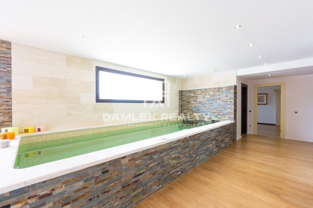 5 slaapkamer Villa te koop in Platja d'Aro met zwembad - € 2.100.000 (Ref: 3758208)