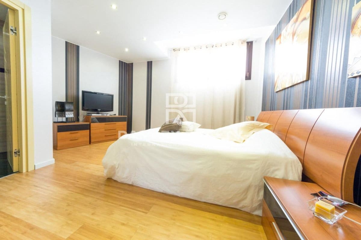 5 slaapkamer Villa te koop in Platja d'Aro met zwembad - € 2.100.000 (Ref: 3758208)