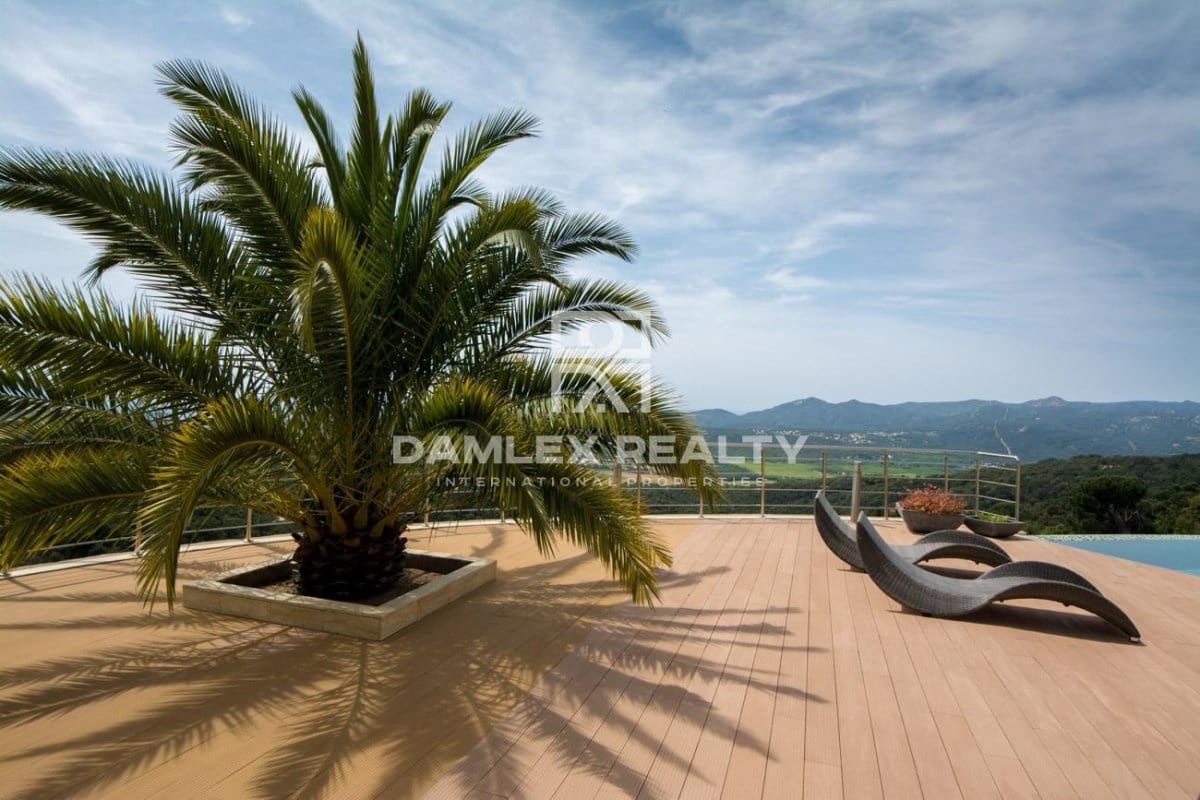 5 slaapkamer Villa te koop in Platja d'Aro met zwembad - € 2.100.000 (Ref: 3758208)