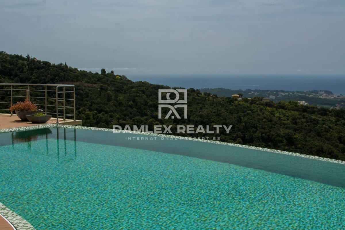 5 slaapkamer Villa te koop in Platja d'Aro met zwembad - € 2.100.000 (Ref: 3758208)