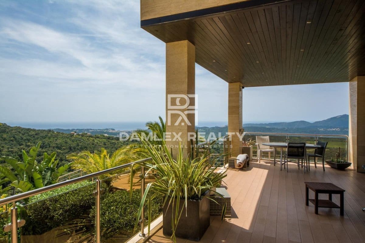5 slaapkamer Villa te koop in Platja d'Aro met zwembad - € 2.100.000 (Ref: 3758208)