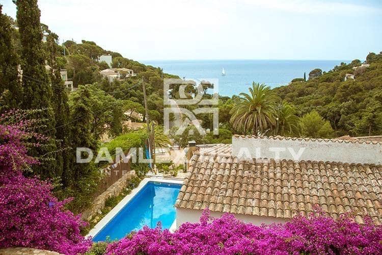4 slaapkamer Villa te koop in Tossa de Mar met garage - € 1.100.000 (Ref: 3764291)