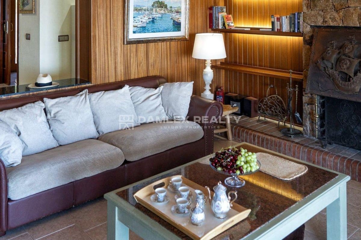 4 slaapkamer Villa te koop in Tossa de Mar met garage - € 1.100.000 (Ref: 3764291)