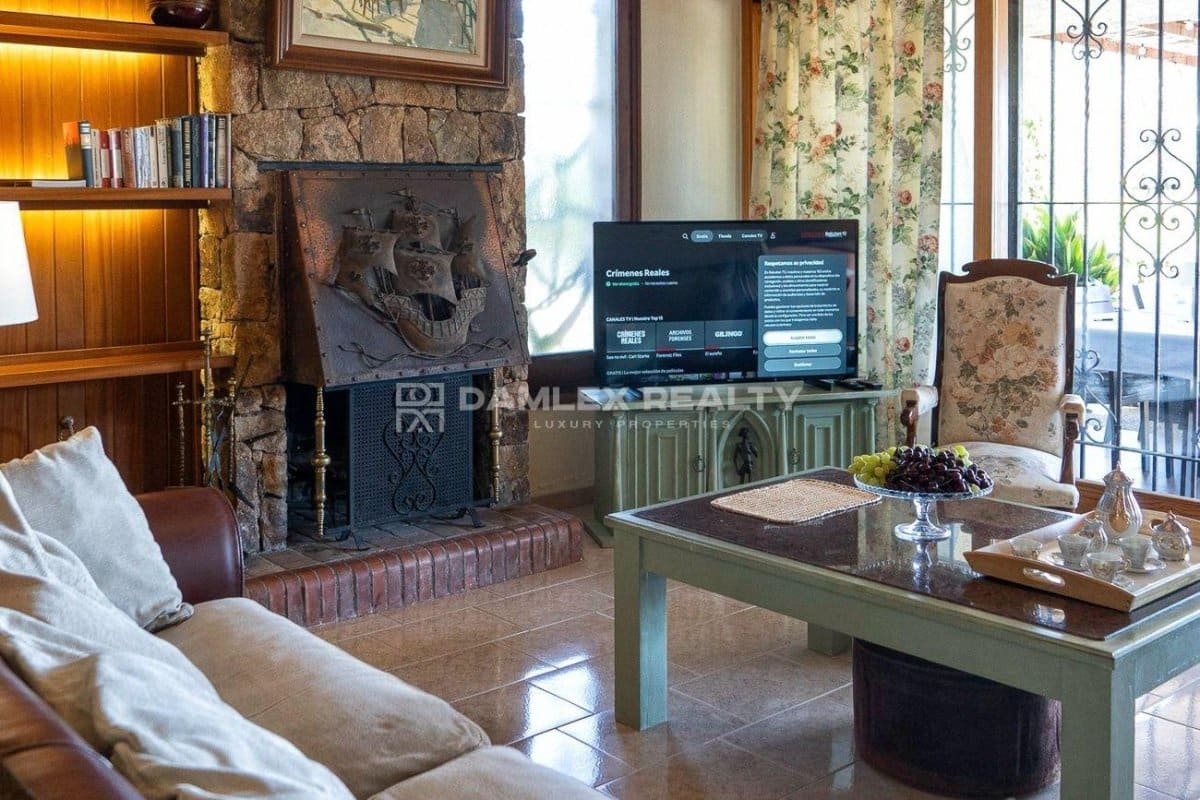 4 slaapkamer Villa te koop in Tossa de Mar met garage - € 1.100.000 (Ref: 3764291)