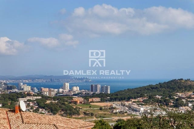 4 soveværelse Villa til salg i Sant Feliu de Guíxols - € 750.000 (Ref: 3896836)