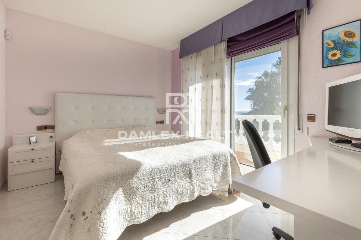 4 soveværelse Villa til salg i Blanes med swimmingpool garage - € 1.250.000 (Ref: 4367972)