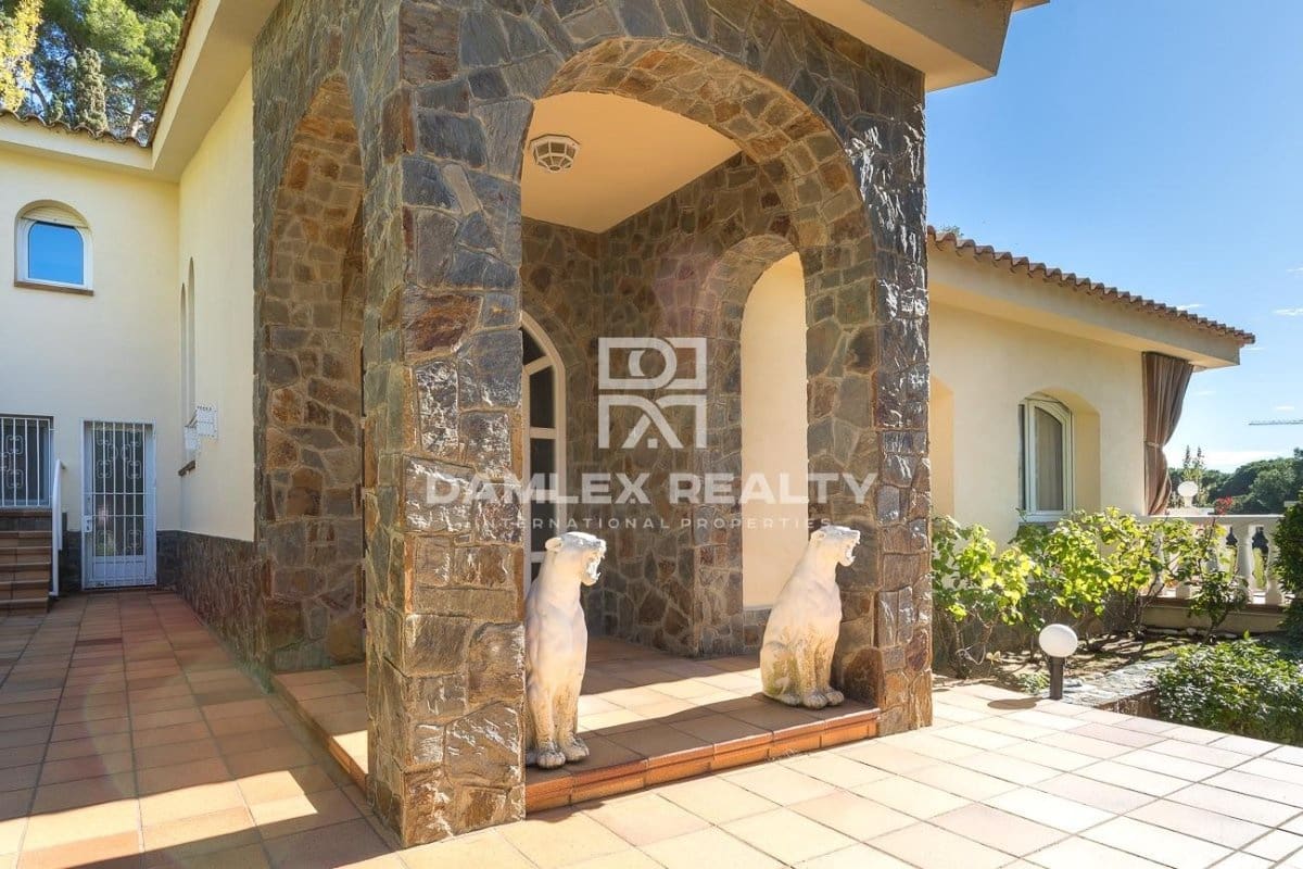 4 soveværelse Villa til salg i Blanes med swimmingpool garage - € 1.250.000 (Ref: 4367972)