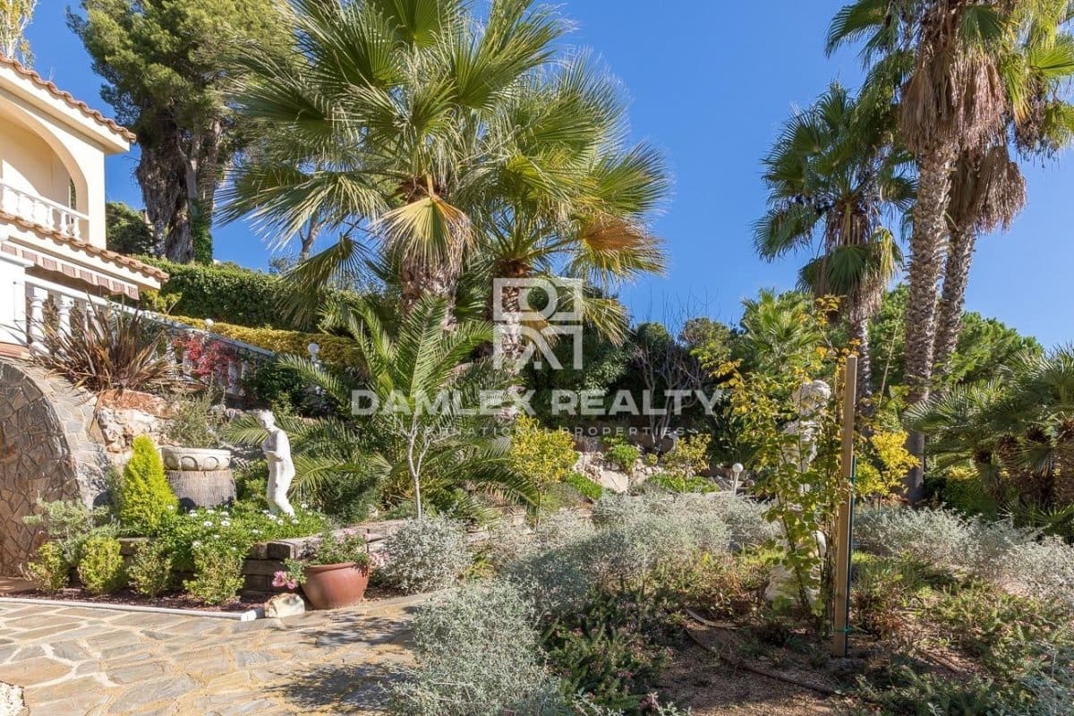 4 soveværelse Villa til salg i Blanes med swimmingpool garage - € 1.250.000 (Ref: 4367972)