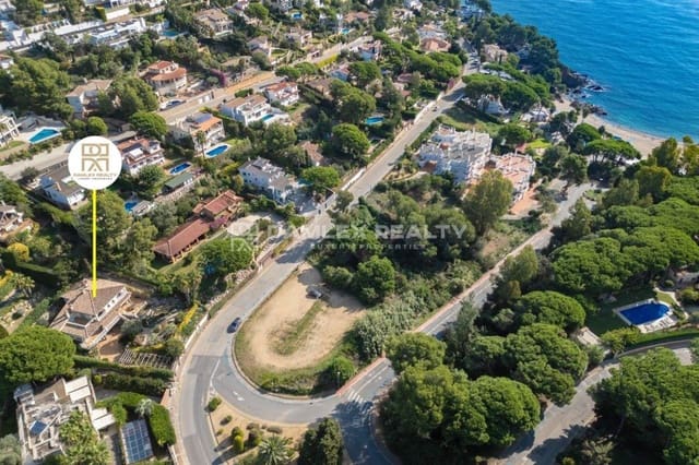 4 chambre Villa/Maison à vendre à Blanes avec piscine garage - 1 250 000 € (Ref: 4367972)