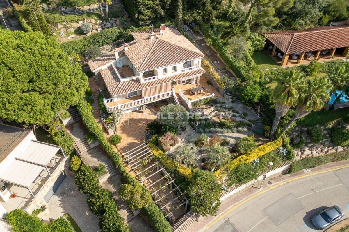 4 soveværelse Villa til salg i Blanes med swimmingpool garage - € 1.250.000 (Ref: 4367972)