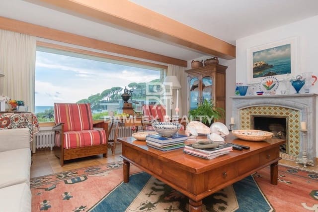 3 soveværelse Villa til salg i Lloret de Mar med garage - € 1.250.000 (Ref: 4368048)