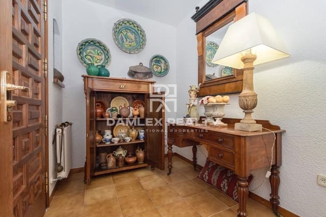 3 soveværelse Villa til salg i Lloret de Mar med garage - € 1.250.000 (Ref: 4368048)