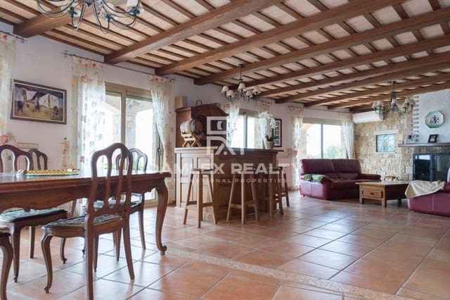 5 bedroom Villa for sale in Platja d'Aro, Castell-Platja d'Aro - € 2,500,000 (Ref: 4368075)