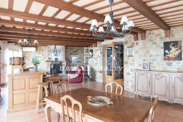 5 bedroom Villa for sale in Platja d'Aro, Castell-Platja d'Aro - € 2,500,000 (Ref: 4368075)