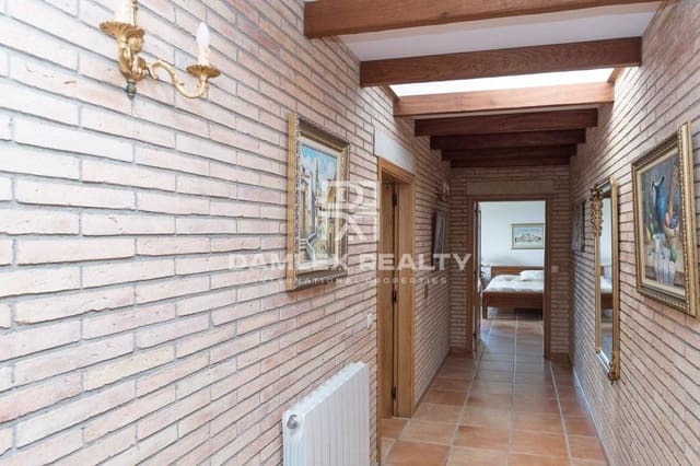 5 bedroom Villa for sale in Platja d'Aro, Castell-Platja d'Aro - € 2,500,000 (Ref: 4368075)