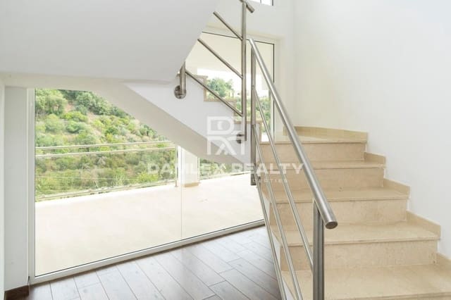 5 makuuhuone Huvila myytävänä paikassa Platja d'Aro, Castell-Platja d'Aro mukana uima-altaan - 1 250 000 € (Ref: 4368076)