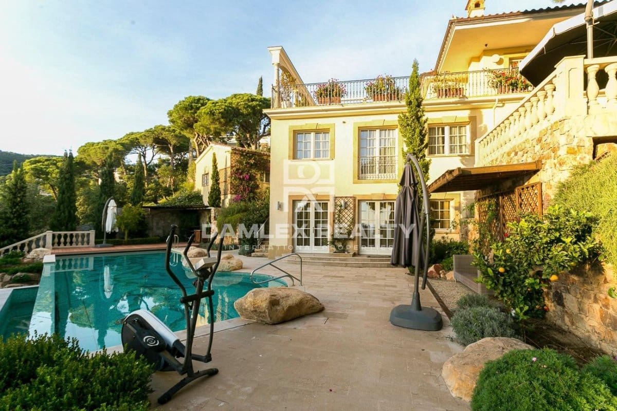 5 soveværelse Villa til salg i Tossa de Mar med swimmingpool garage - € 6.500.000 (Ref: 4368127)