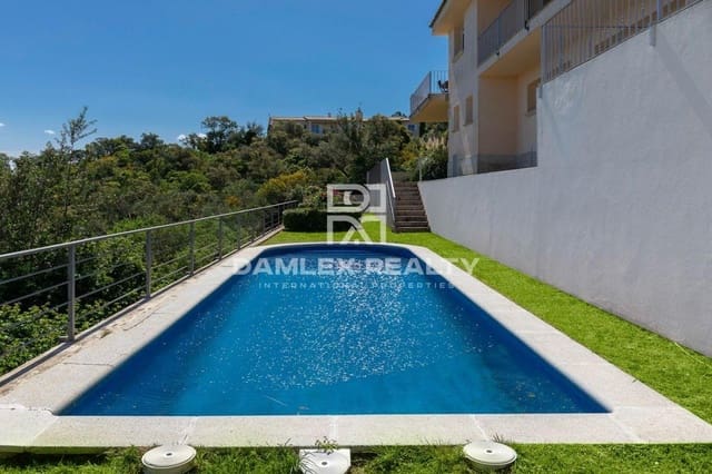 3 bedroom Villa for sale in Platja d'Aro, Castell-Platja d'Aro with pool - € 996,000 (Ref: 4388613)