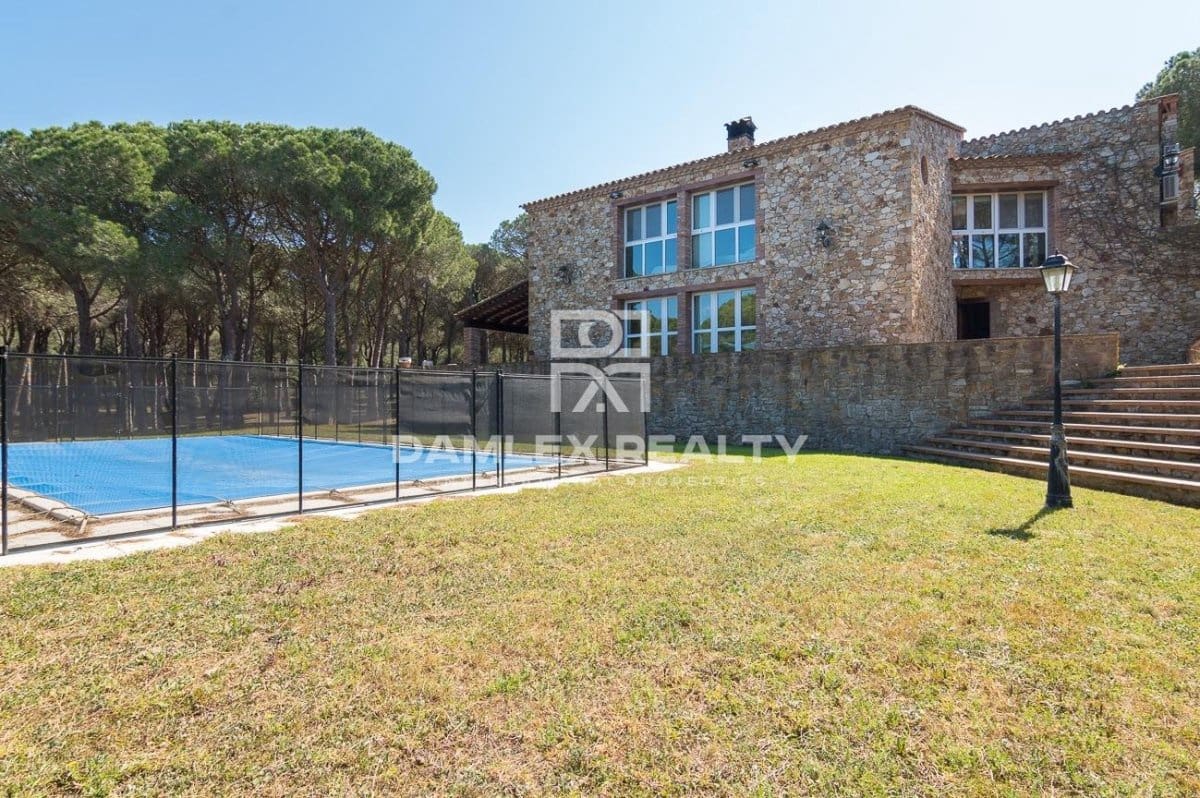 4 slaapkamer Villa te koop in Calella de Palafrugell met zwembad - € 1.800.000 (Ref: 4511137)