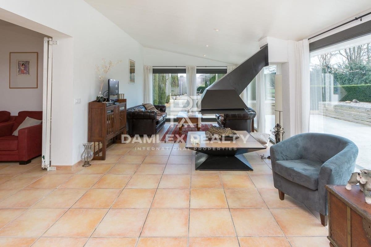 4 soveværelse Villa til salg i Caldes de Malavella med swimmingpool - € 595.000 (Ref: 4524492)