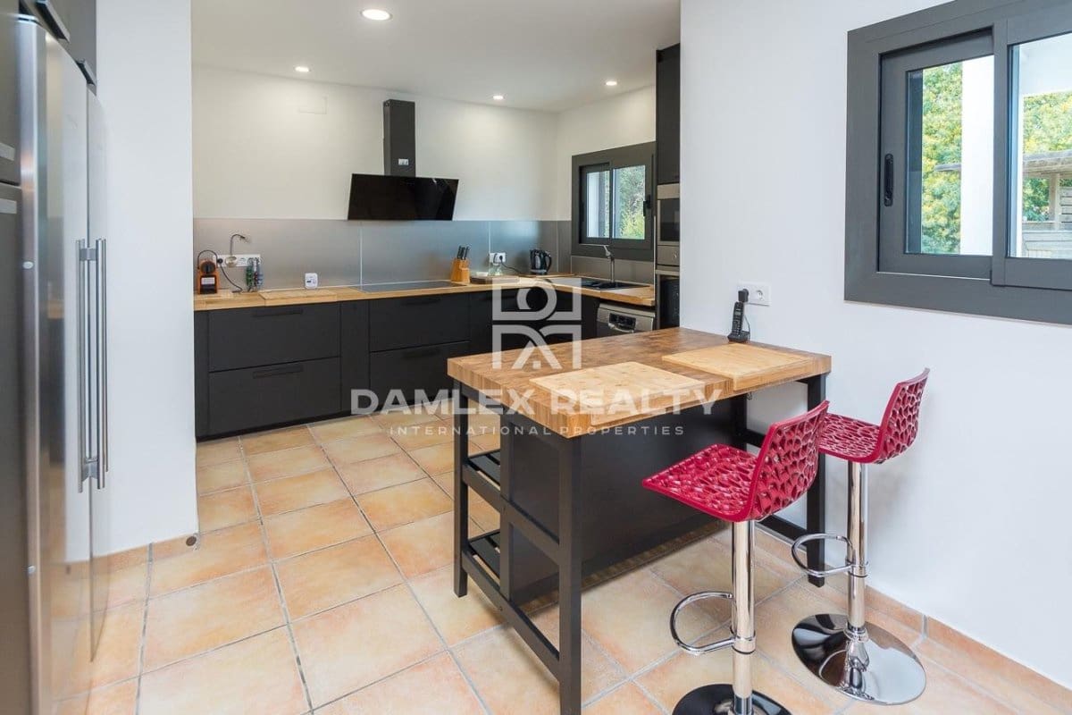 4 soveværelse Villa til salg i Caldes de Malavella med swimmingpool - € 595.000 (Ref: 4524492)